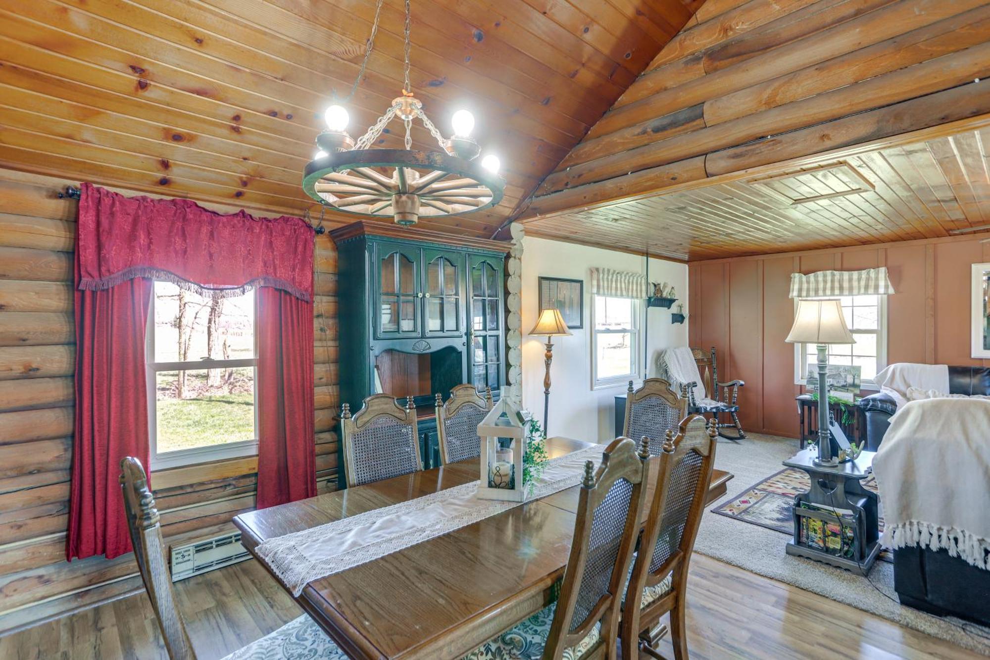 Quiet Shiloh Retreat With Spacious Yard And Fireplace! ภายนอก รูปภาพ