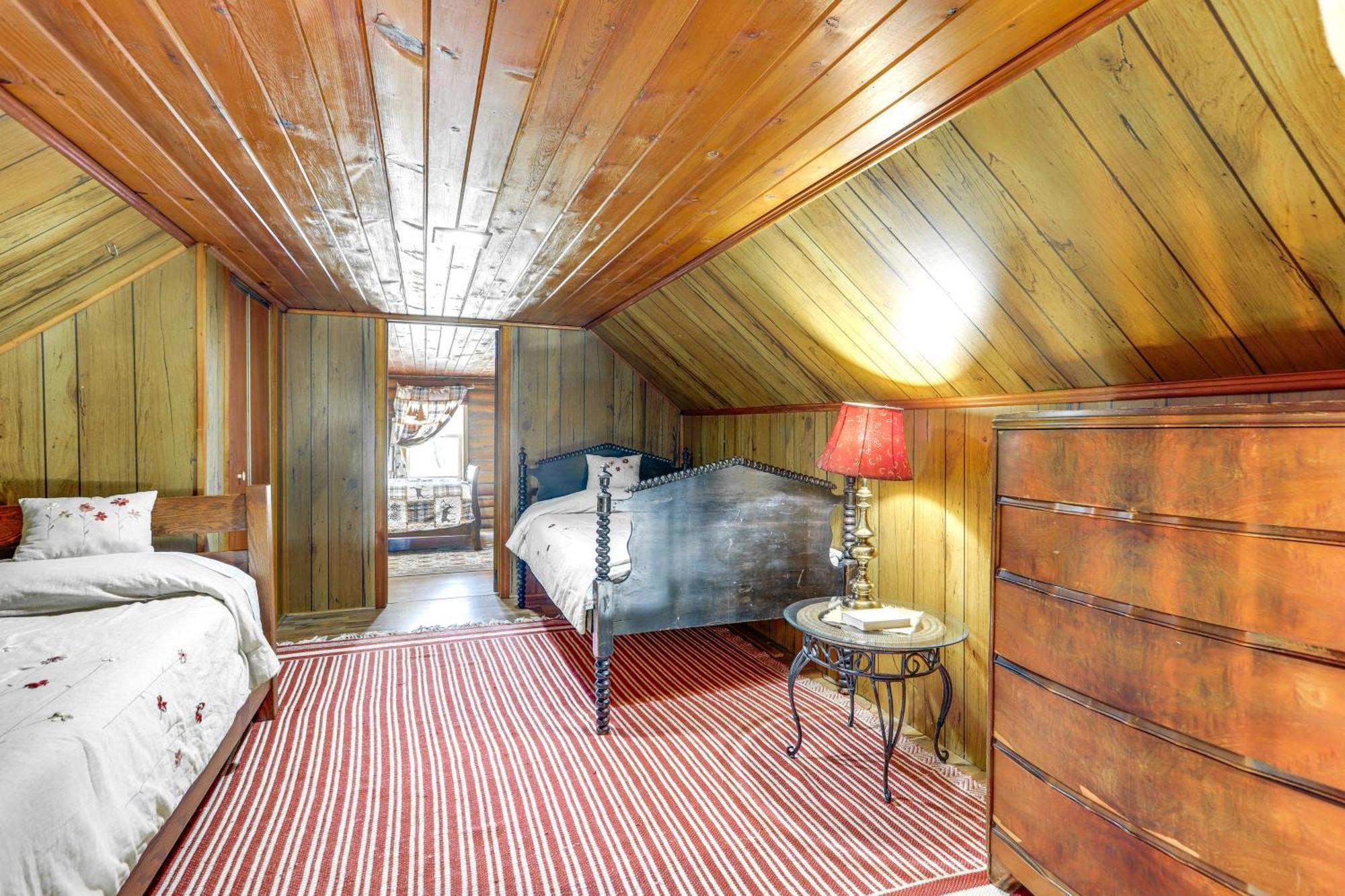 Quiet Shiloh Retreat With Spacious Yard And Fireplace! ภายนอก รูปภาพ